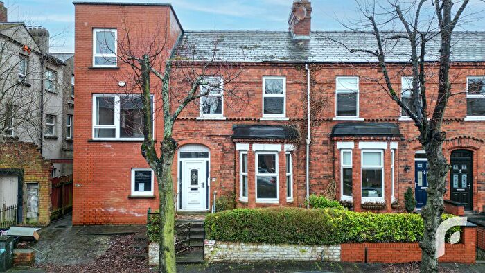 3 Bedroom Terraced House For Sale In Glantane Drive, Belfast, BT15
