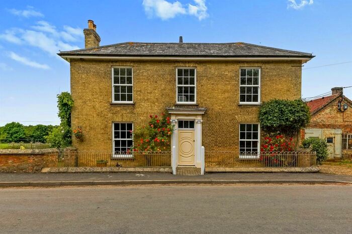 4 Bedroom Detached House For Sale In Lynn Road, Stow Bardolph, King'S Lynn, PE34