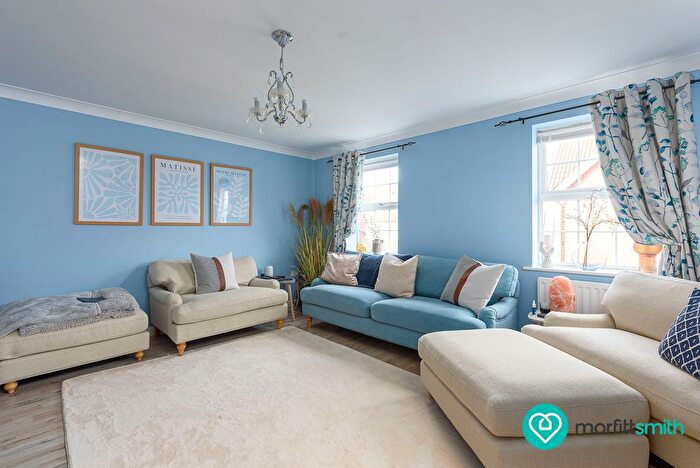 3 Bedroom End Of Terrace House For Sale In Middle Meadow, Shireoaks, Worksop, S81