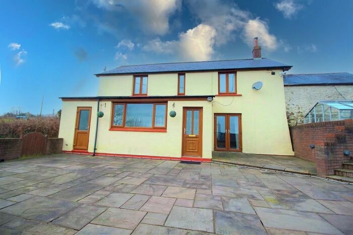 2 Bedroom Detached House To Rent In Penyrheol, Pontypool NP4