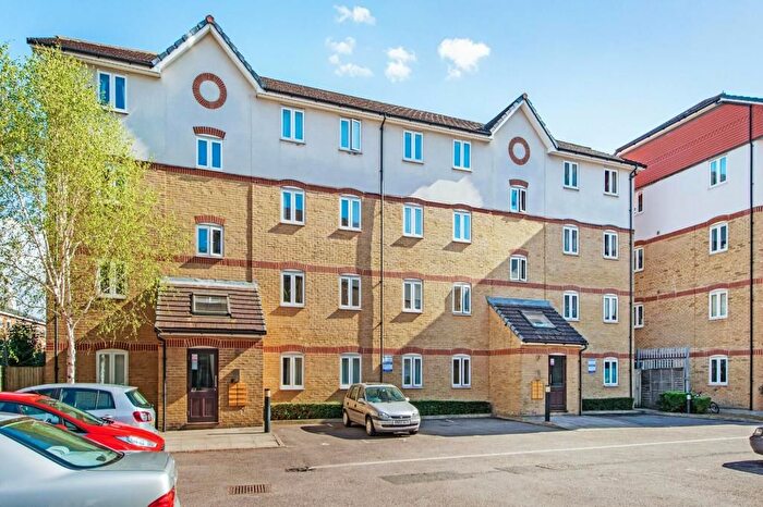 2 Bedroom Flat For Sale In Bellmaker Court, St Paul Way, E3
