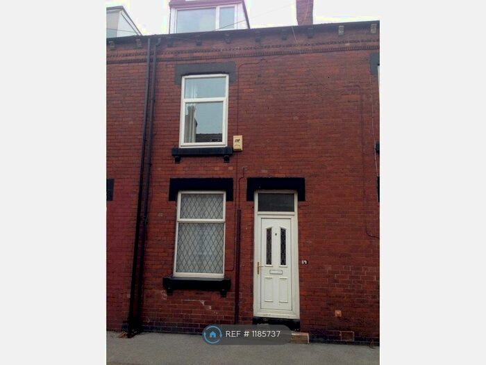 2 Bedroom Terraced House To Rent In St. Elmo Grove, Leeds LS9