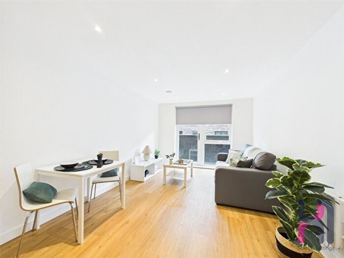 1 Bedroom Flat For Sale In The Plaza, Advent Way, Ancoats, Manchester, M4