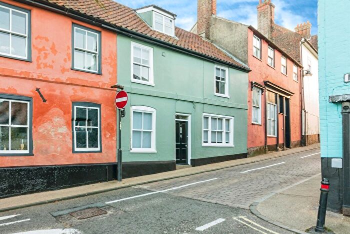 3 Bedroom Terraced House For Sale In Bridge Street, Bungay, NR35