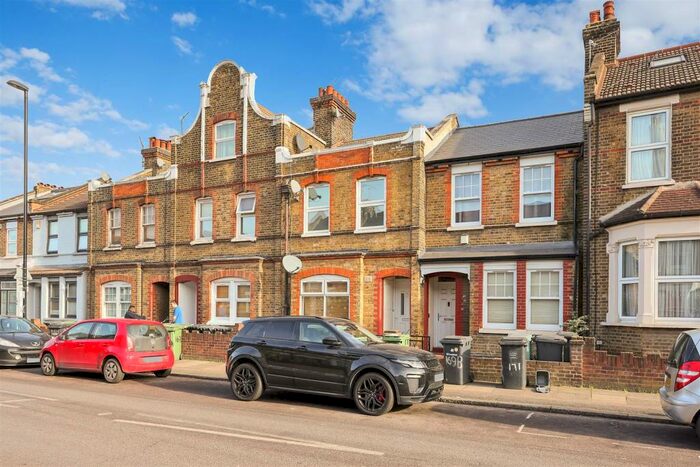 1 Bedroom Apartment To Rent In Trundleys Road, Deptford, SE8