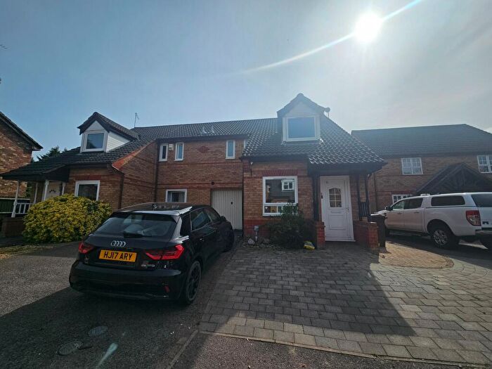 3 Bedroom Semi Detached House To Rent In Muncaster Gardens, East Hunsbury, Northampton, NN4