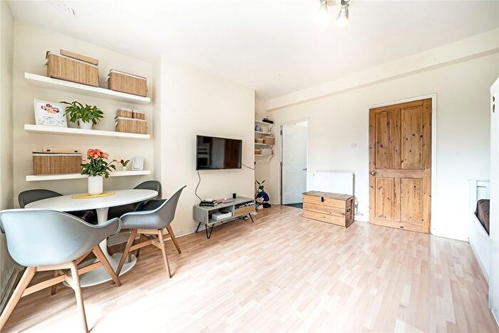 Studio To Rent In Penrose House, Kennington, SE17