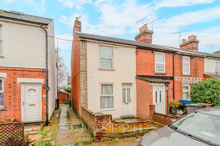 2 Bedroom End Of Terrace House For Sale In Wallace Road, Ipswich, IP1