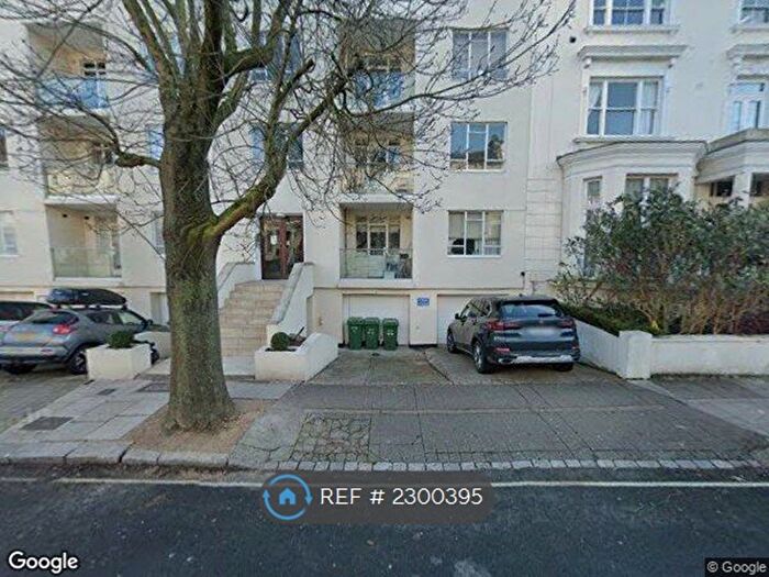 3 Bedroom Flat To Rent In Belsize Park House, London, NW3