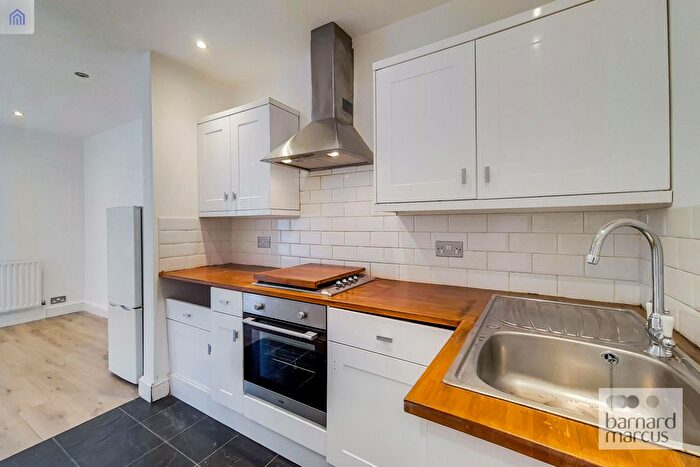 1 Bedroom Flat To Rent In Ellison Road, Streatham, SW16