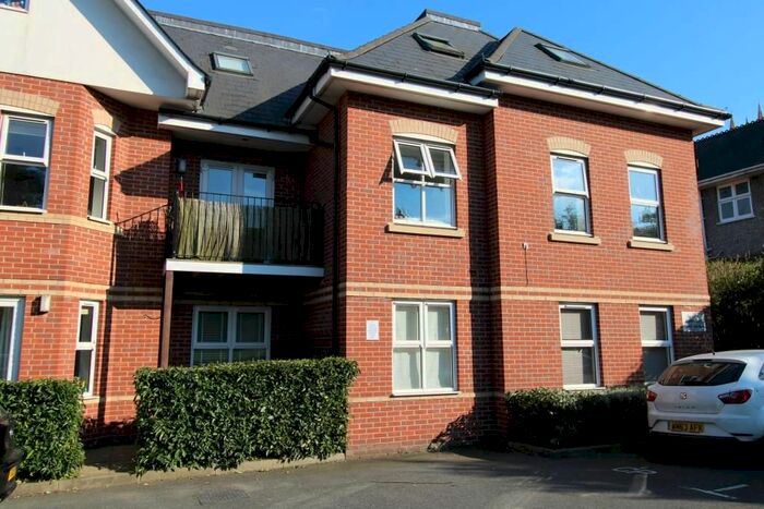 1 Bedroom Flat To Rent In Cambridge Road, Bournemouth, BH2