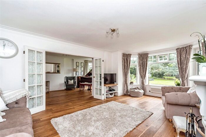 5 Bedroom Detached House For Sale In Day's Lane, Biddenham, Bedford, Bedfordshire, MK40
