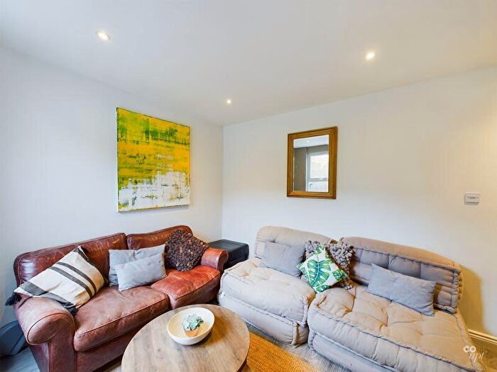 4 Bedroom Terraced House To Rent In Dewe Road, Brighton, BN2