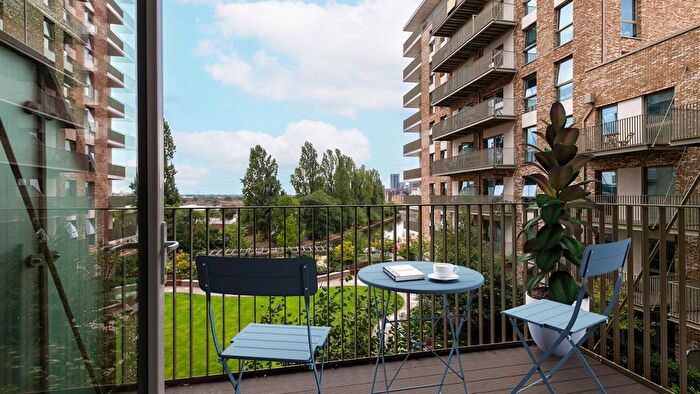 2 Bedroom Flat For Sale In Wembley, Wembley, HA0