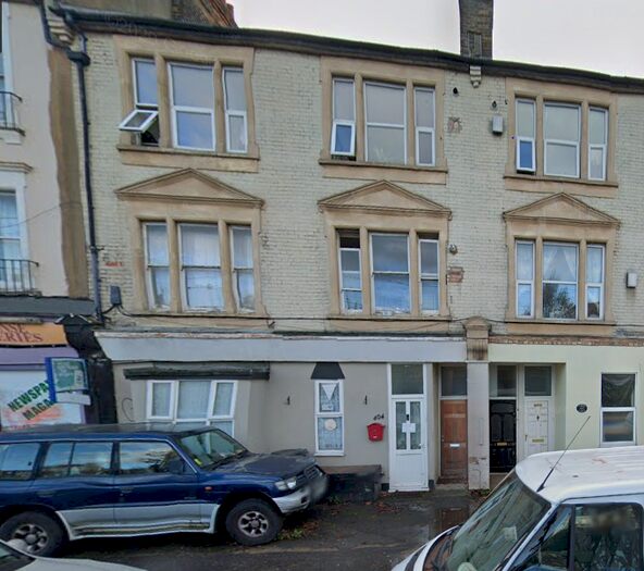 1 Bedroom Flat To Rent In Station Road, Westcliff On Sea, Essex, SS0