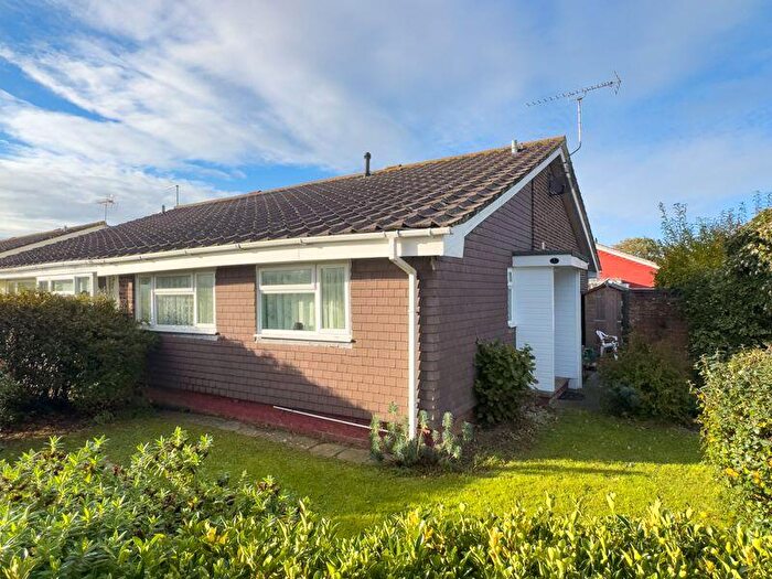 2 Bedroom Semi-Detached Bungalow For Sale In Wakefield Way, Bognor Regis, PO21