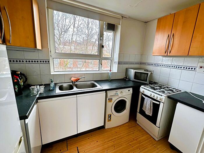 1 Bedroom Flat To Rent In Northcote Road, Clapham, London, SW11