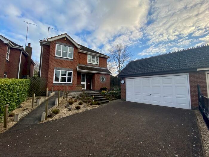 4 Bedroom Detached House To Rent In Pares Close, Whitwick, LE67