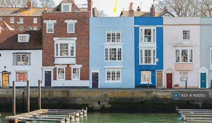 5 Bedroom Detached House To Rent In Nothe Parade, Dorset, DT4