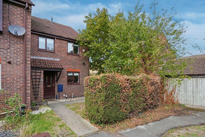 3 Bedroom End Terrace House For Sale In Herald Way, Bicester, OX26
