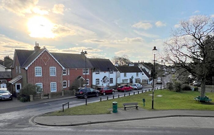 1 Bedroom Flat For Sale In Milton Green, Christchurch Road, New Milton, Hampshire., BH25
