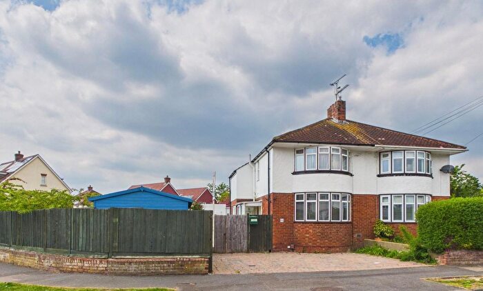 3 Bedroom Semi Detached House For Sale In Essella Road, Ashford, TN24
