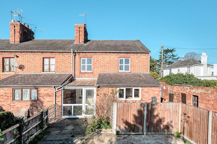 2 Bedroom Terraced House For Sale In Church Terrace, Whittington, WR5