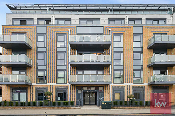 2 Bedroom Apartment For Sale In The Picturehouse, Maidenhead, Berkshire, SL6