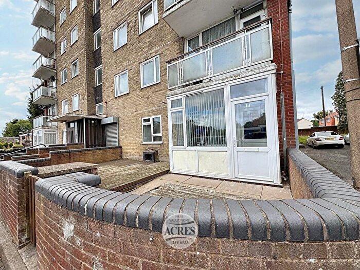1 Bedroom Maisonette For Sale In Allen House, West Road, Great Barr, Birmingham, B43