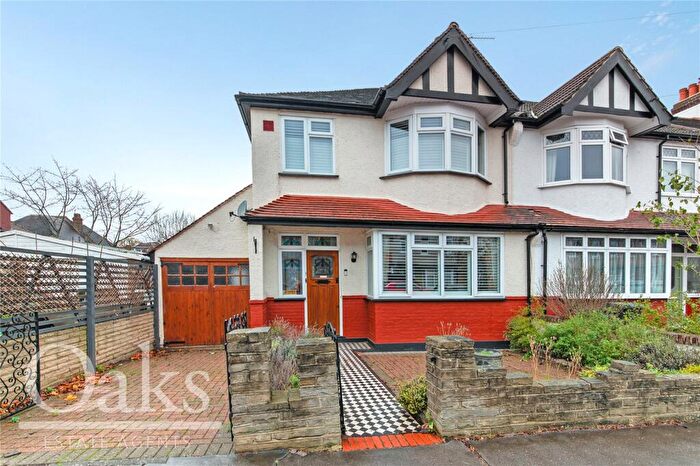 3 Bedroom End Of Terrace House For Sale In Baring Road, Addiscombe, CR0