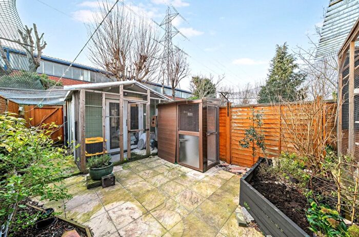 3 Bedroom Terraced House For Sale In Arthur Street, Bushey, Hertfordshire, WD23