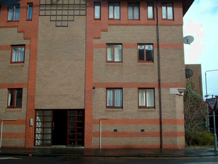 2 Bedroom Flat To Rent In Garden Street, Ayr, South Ayrshire, KA8