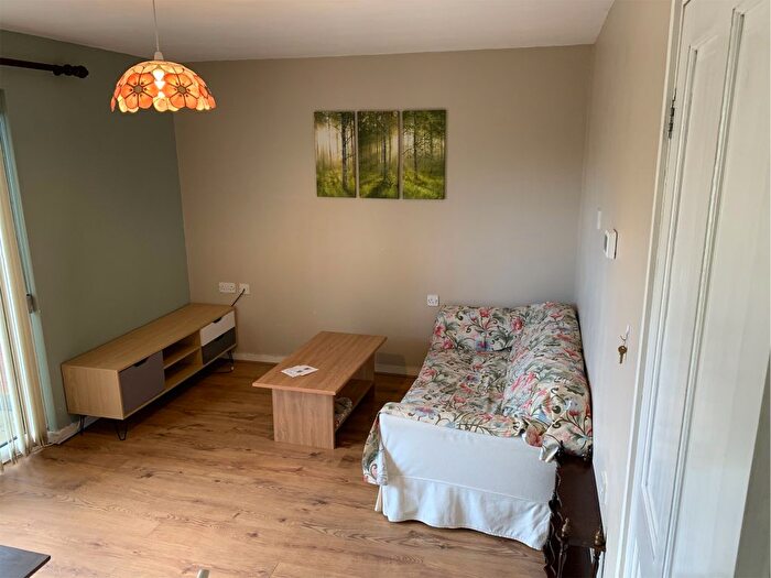 3 Bedroom Terraced House To Rent In Dorsington Road, Birmingham, B27