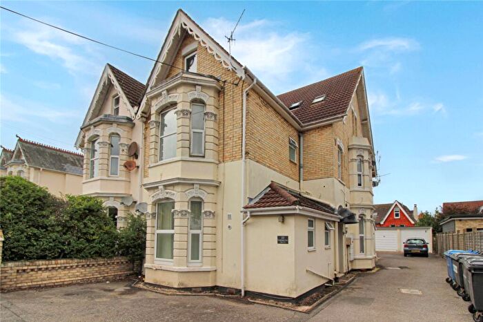 Studio To Rent In Kingsbridge Road, Lower Parkstone, Poole, BH14