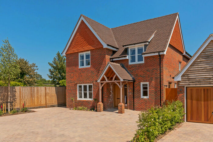 4 Bedroom Detached House For Sale In Muss Lane, Kings Somborne, SO20