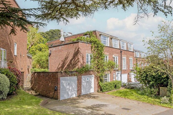 4 Bedroom Property To Rent In Newstead Way, London, SW19