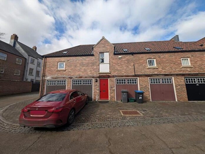 2 Bedroom Apartment To Rent In Highgate, Durham, DH1