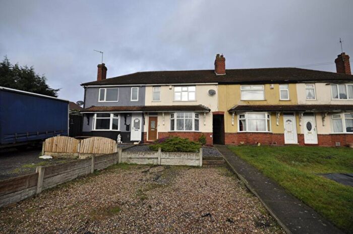 3 Bedroom Terraced House For Sale In Peartree Lane, Dudley, DY2