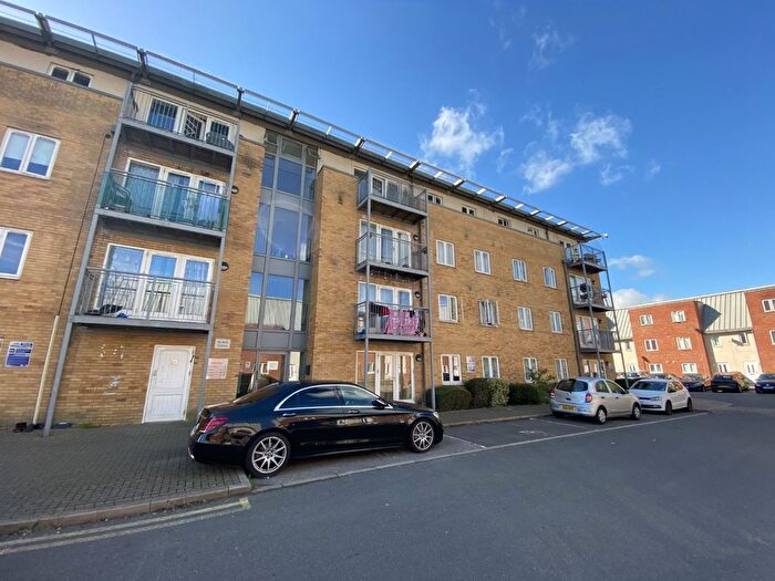 1 Bedroom Flat To Rent In Tristan Court, King George Crescent, Wembley, Greater London, HA0