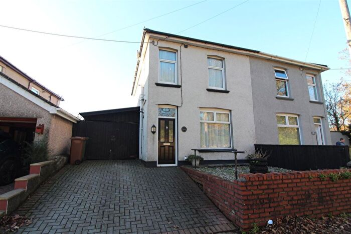 2 Bedroom Semi Detached House For Sale In Risca Road, Rogerstone, Newport, NP10