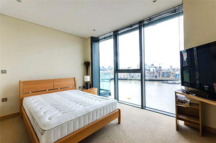 3 Bedroom Flat To Rent In Tea Trade Wharf, Shad Thames, London, SE1