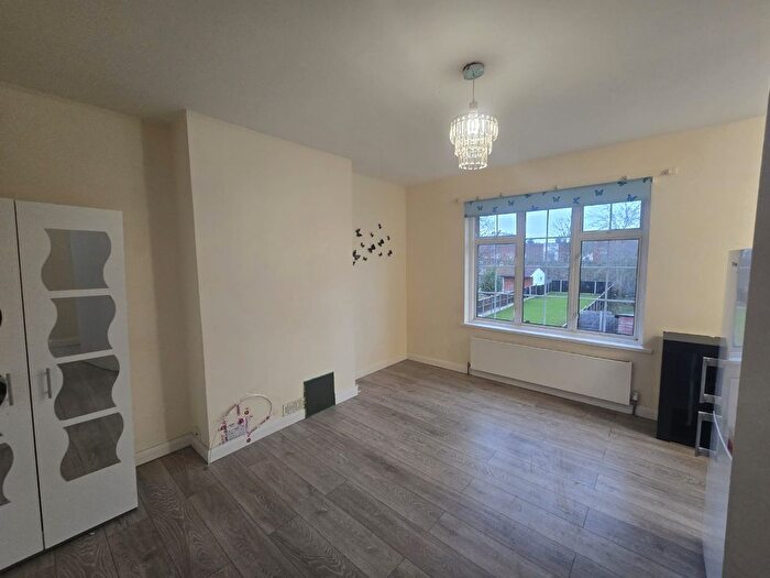 2 Bedroom Flat To Rent In Parkfield Avenue, Harrow, HA2