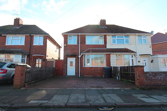 3 Bedroom House To Rent In Tiverton Avenue, Leicester, LE4