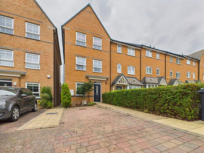 4 Bedroom Town House For Sale In Gallows Way, Liberty Rise, Hertford, SG13