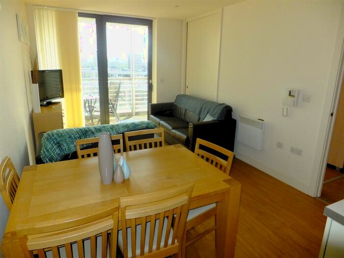1 Bedroom Apartment To Rent In St Georges Island, Block, Kelso Place, M15