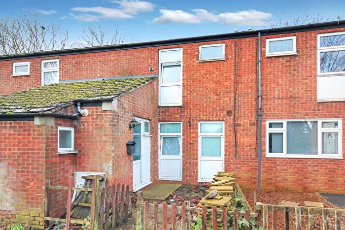 3 Bedroom Terraced House For Sale In Gannet Lane, Wellingborough, NN8