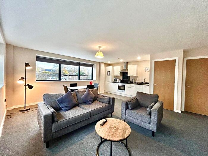 2 Bedroom Flat To Rent In Windsor Street, Salford, M5