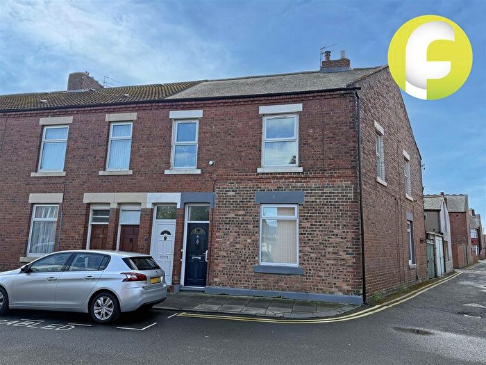 3 Bedroom Flat For Sale In Rosebery Avenue, North Shields, Tyne And Wear, NE29