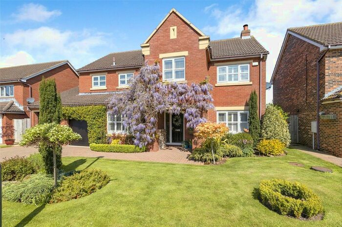 6 Bedroom Detached House For Sale In Cringle Moor Chase, Great Broughton, North Yorkshire, TS9