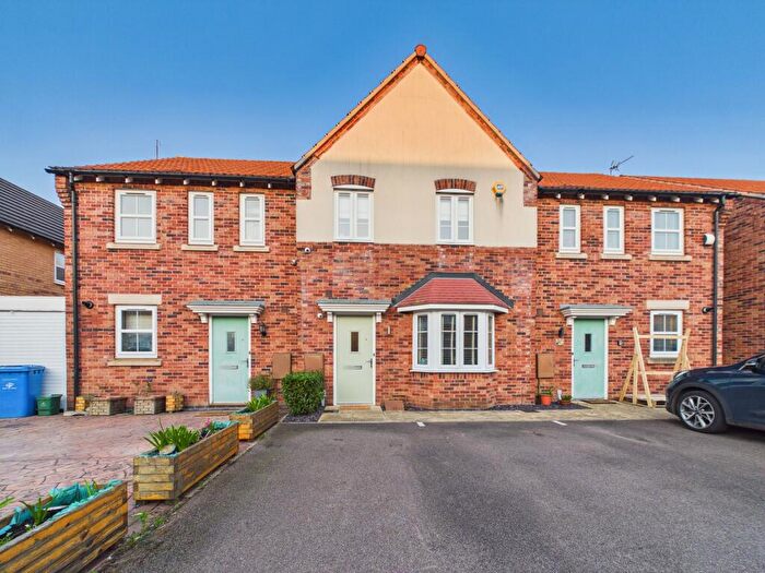3 Bedroom Town House For Sale In Royal Park Drive, Shelton Lock, DE24